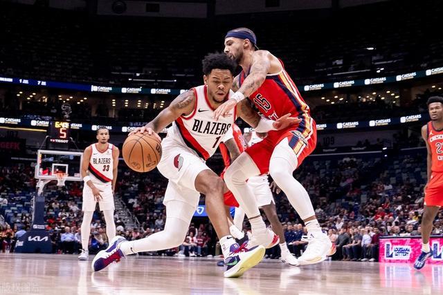 中国男篮将重新组队备战亚运 李凯尔周琦缺席